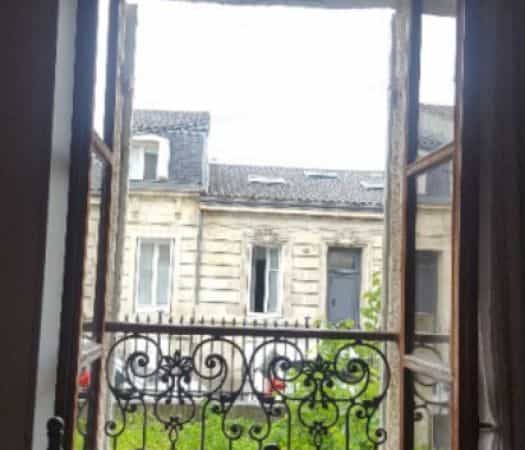 House in Bordeaux, Nouvelle-Aquitaine 10098822