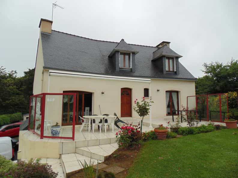 Rumah di Quimperle, Bretagne 10098833
