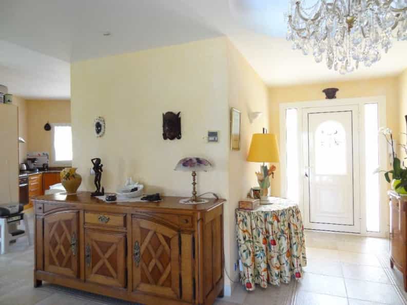 Dom w Paulhan, Occitanie 10098844
