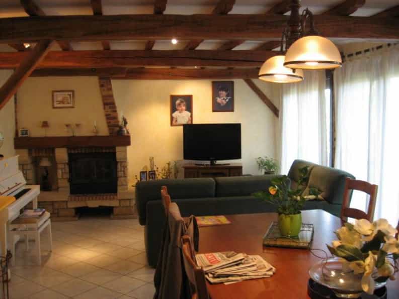 Будинок в Castelsarrasin, Occitanie 10098859
