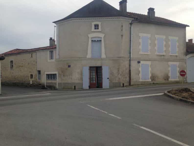 σπίτι σε Villejesus, Nouvelle-Aquitaine 10098886