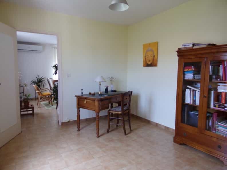 Talo sisään Paulhan, Languedoc-Roussillon 10098911