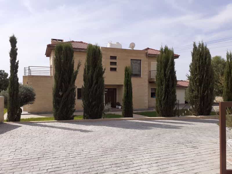 House in Pampoula, Lemesos 10099048