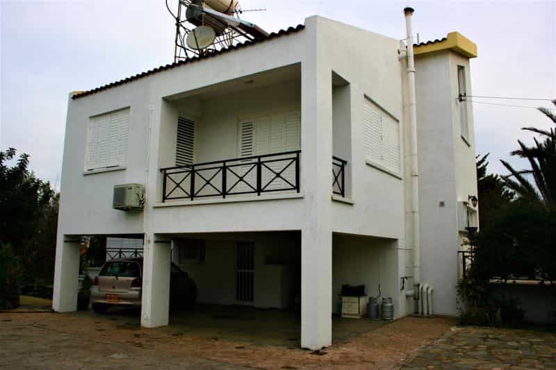 Rumah di Paralimni, Famagusta 10099094