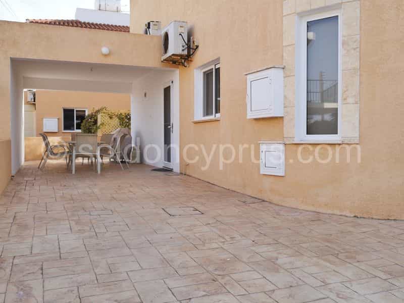 House in Xylofagou, Larnaka 10099413