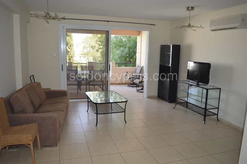 Condominium in Kiti, Larnaca 10099418