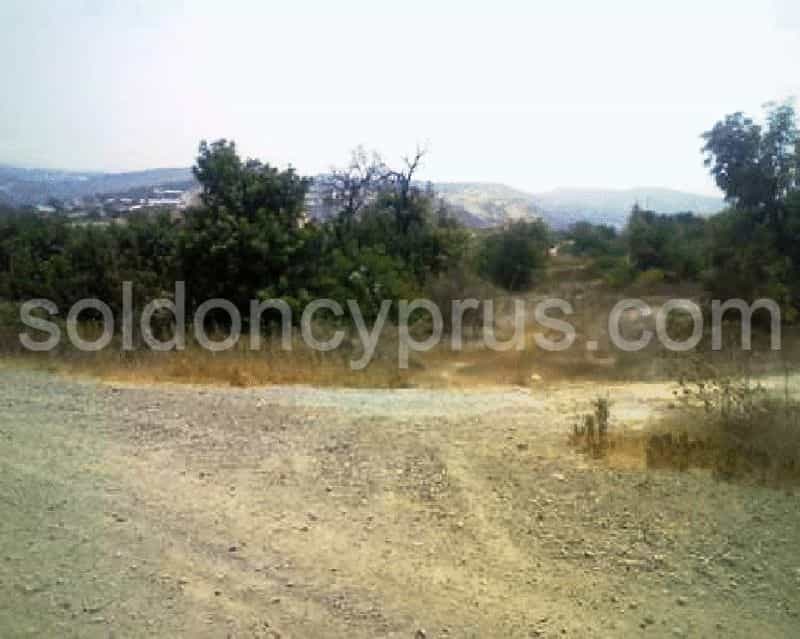 Tanah dalam Pano Lefkara, Larnaka 10099425