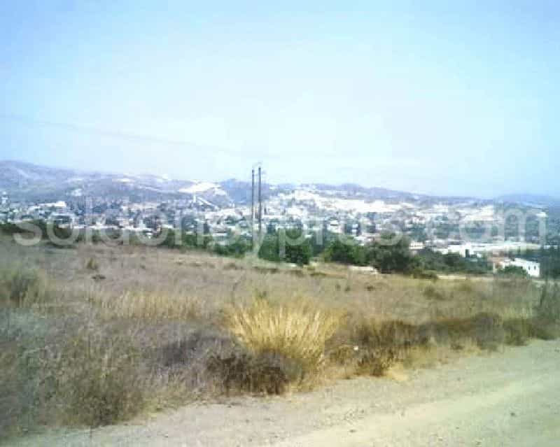 Tanah dalam Pano Lefkara, Larnaka 10099425