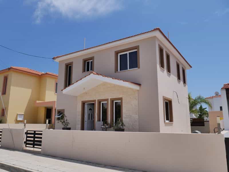 Huis in Voroklini, Larnaca 10099438