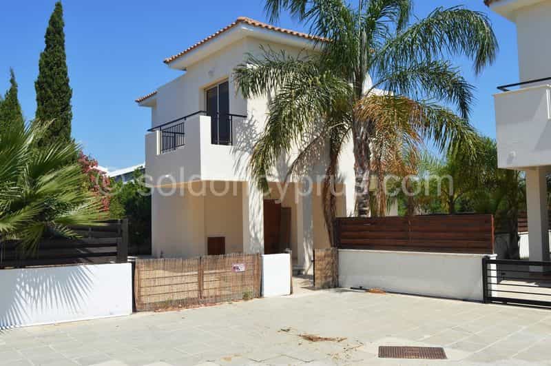 Rumah di Perivolia, Larnaca 10099448