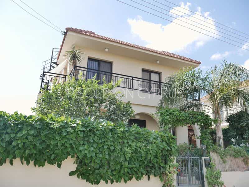 rumah dalam Alethriko, Larnaca 10099583