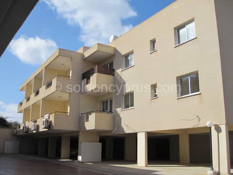 Condominium in Chlorakas, Pafos 10099640