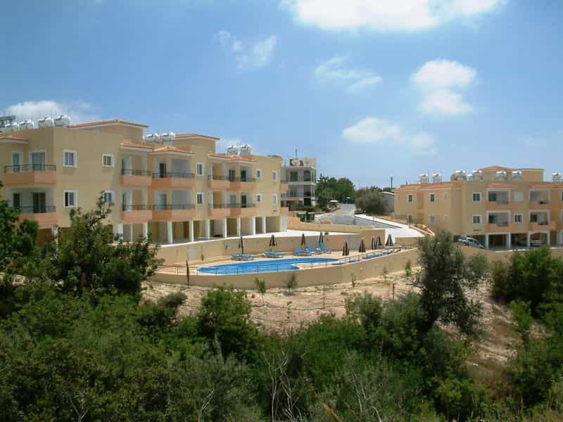 Condominium dans Tala, Paphos 10099802