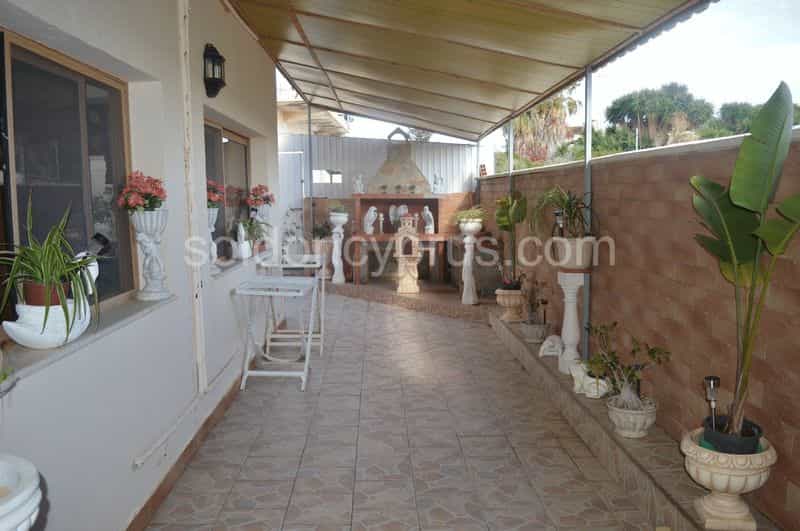 House in Ormideia, Larnaca 10099857