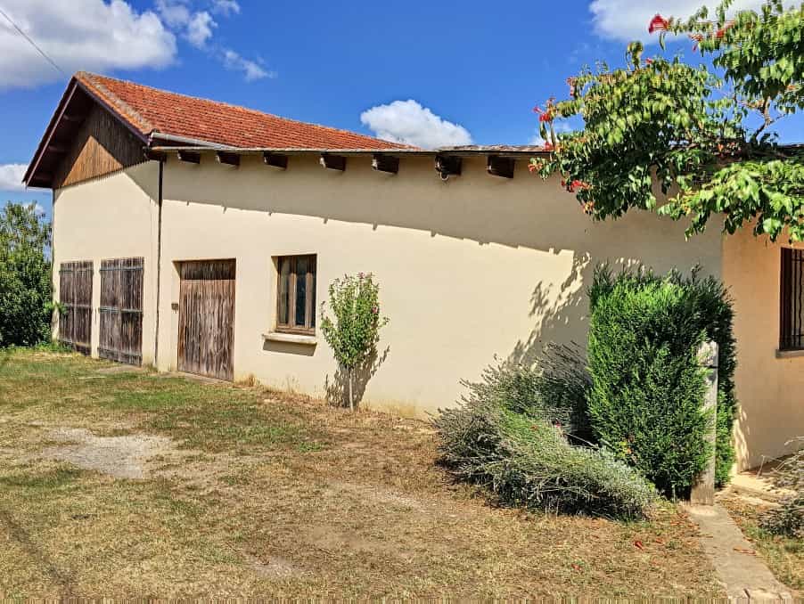 House in Lalinde, Nouvelle-Aquitaine 10099927