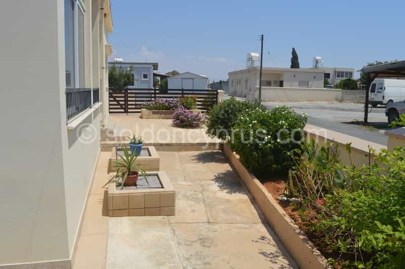 жилой дом в Xylotympou, Larnaca 10099935