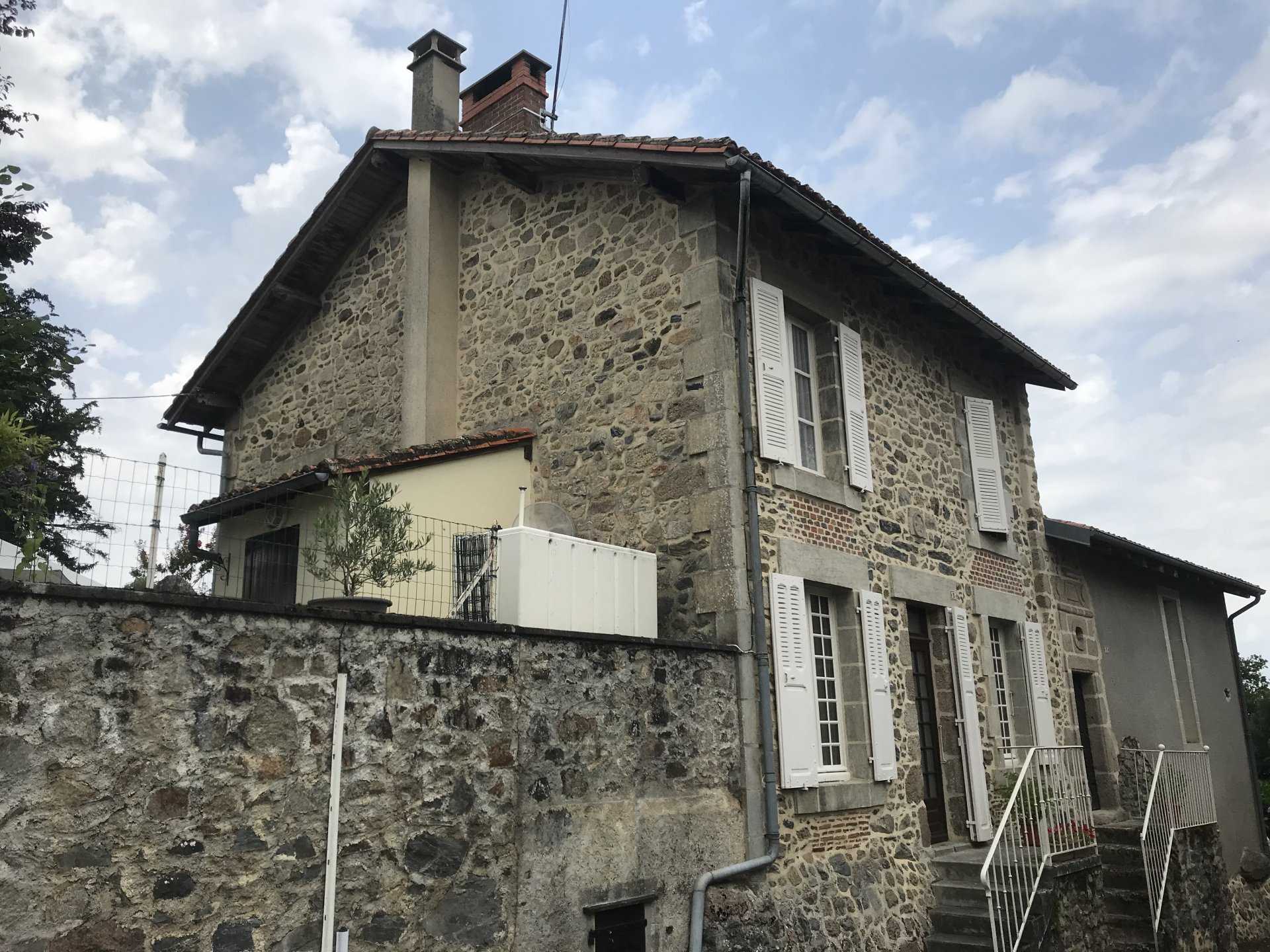 House in Bussiere-Boffy, Nouvelle-Aquitaine 10100086