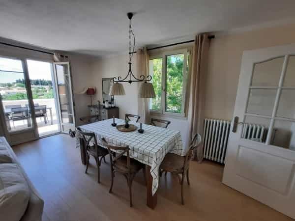 House in Pezenas, Languedoc-Roussillon 10100444