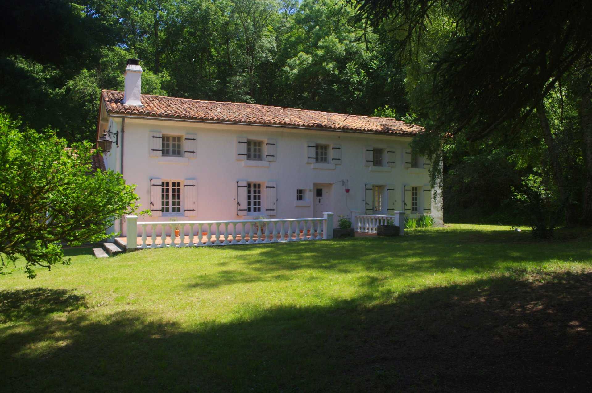 Huis in Rioux-Martin, Nouvelle-Aquitanië 10100466