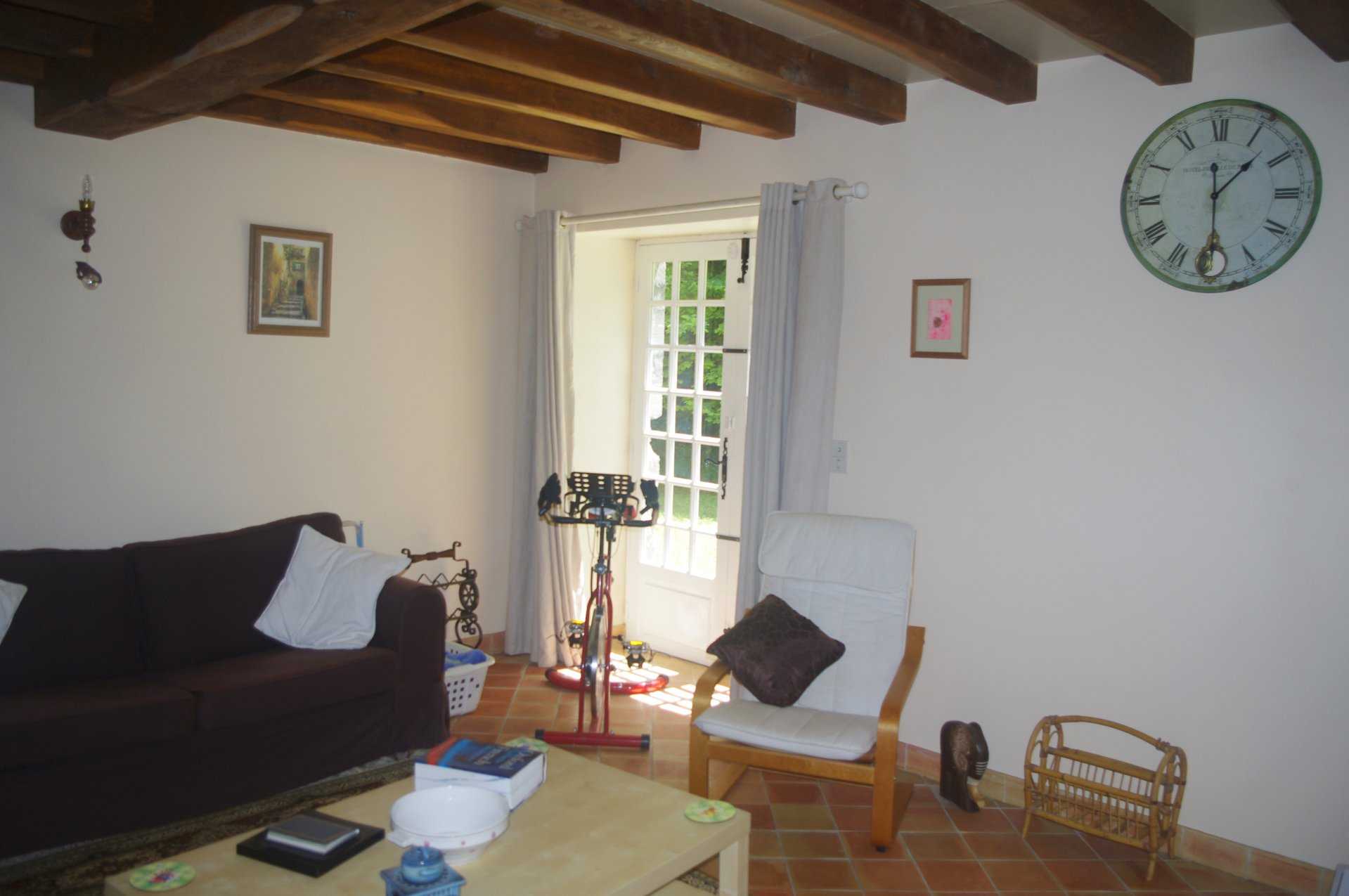 房子 在 Rioux-Martin, Poitou-Charentes 10100466