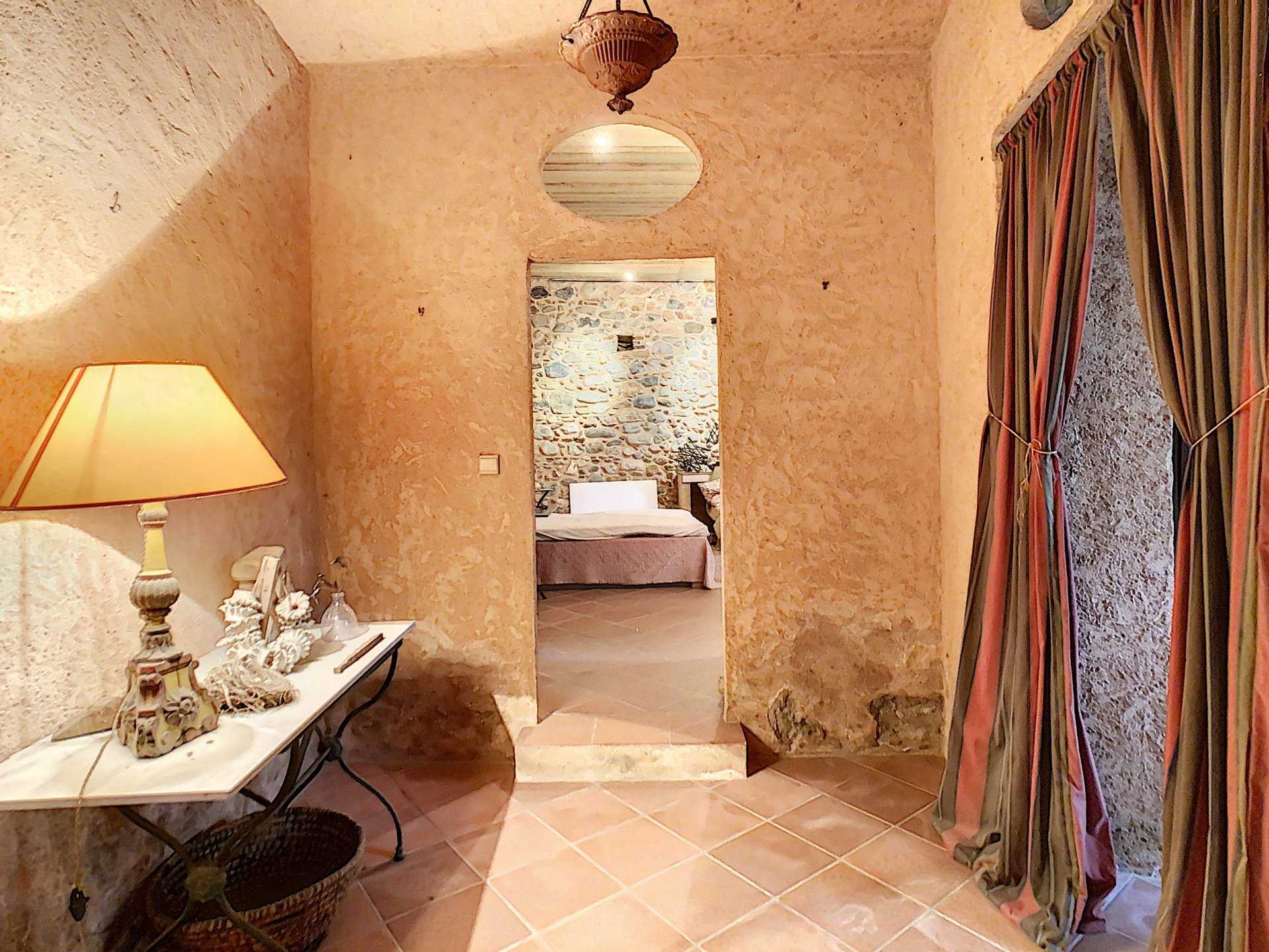 жилой дом в Estagel, Languedoc-Roussillon 10100521