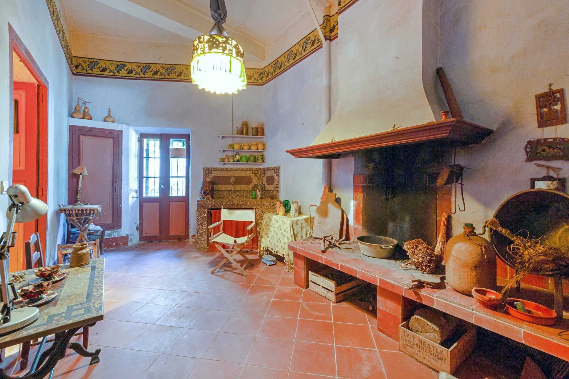 жилой дом в Estagel, Languedoc-Roussillon 10100521