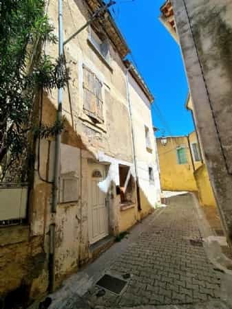 House in Beziers, Languedoc-Roussillon 10100597