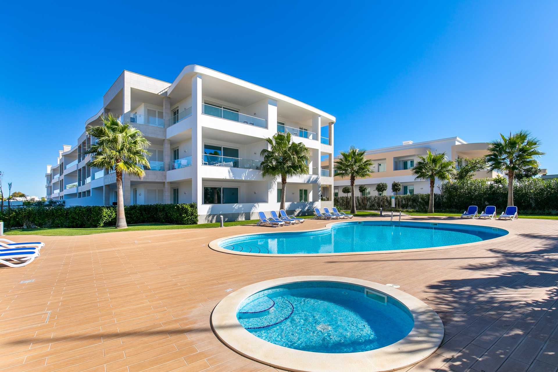 Condominium in Lagos, Algarve Western 10100804