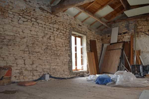 Kondominium dalam AUNAC, Poitou-Charentes 10100811