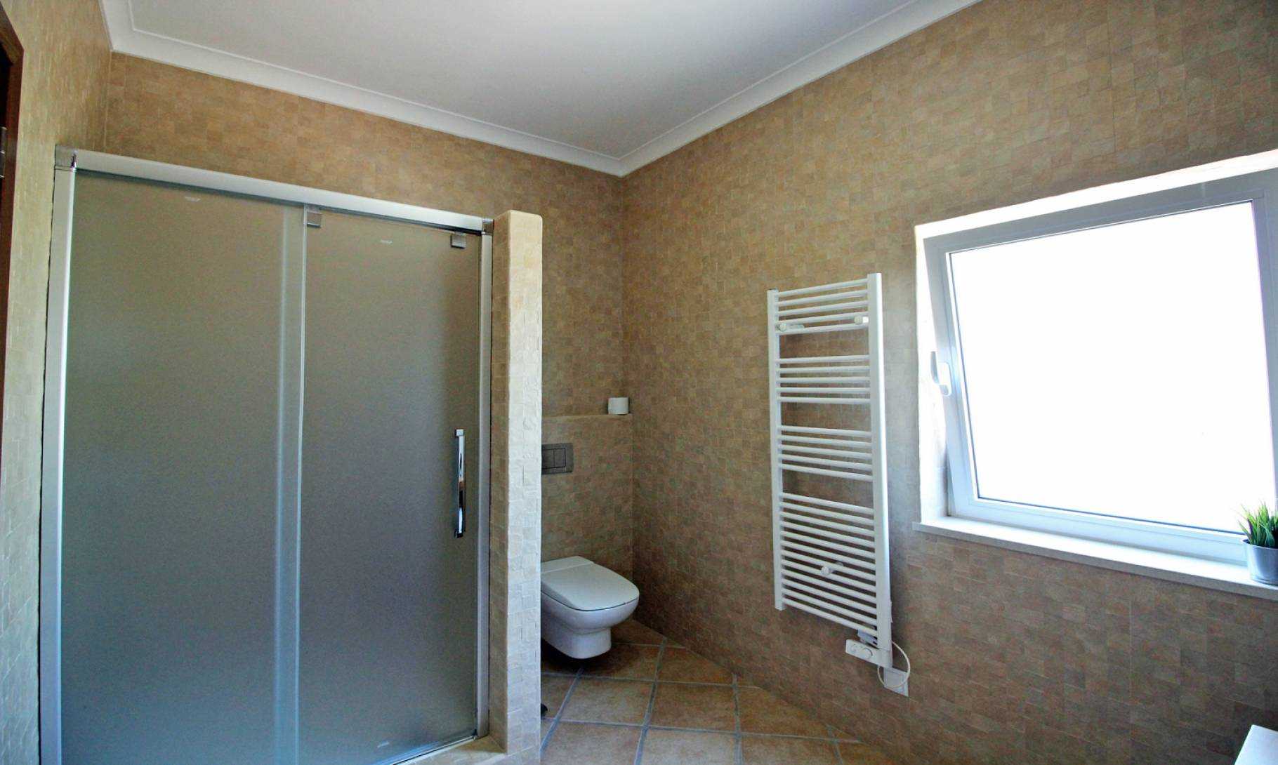 Talo sisään Sao Bartolomeu de Messines, Algarve Central 10100824
