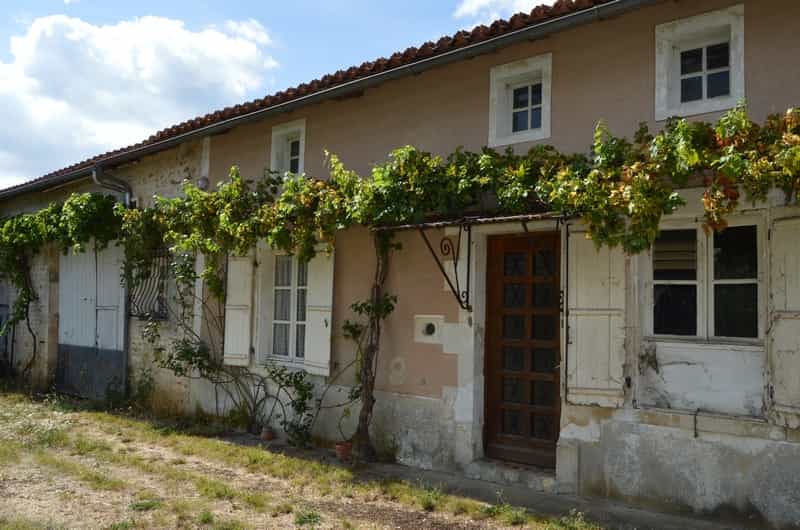 Rumah di Gourson, Poitou-Charentes 10100837