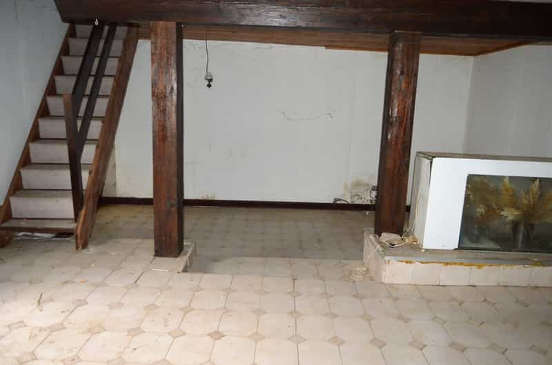 公寓 在 AUNAC-SUR-CHARENTE, Poitou-Charentes 10100848