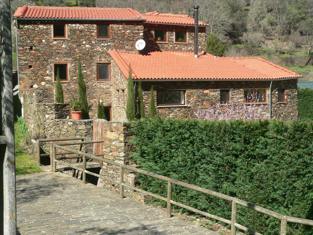 House in Arganil, Coimbra 10100927