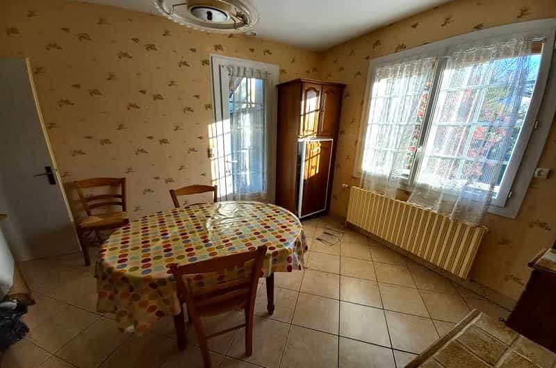 Квартира в Charroux, Poitou-Charentes 10100944