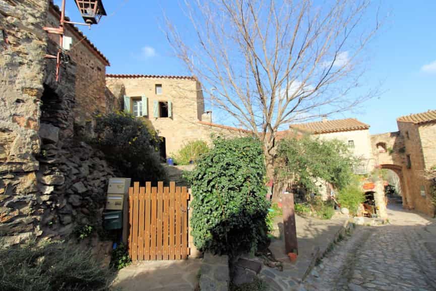 loger dans Castelnou, Languedoc-Roussillon 10101141