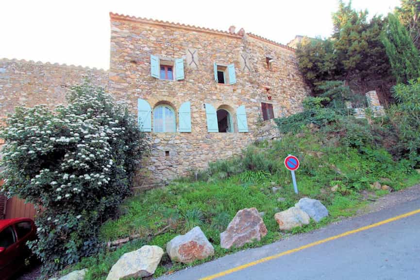 House in Castelnou, Occitanie 10101141