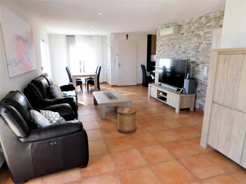 Dom w Fitou, Languedoc-Roussillon 10101162