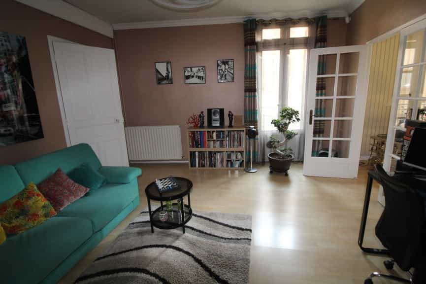 公寓 在 Beziers, Languedoc-Roussillon 10101164