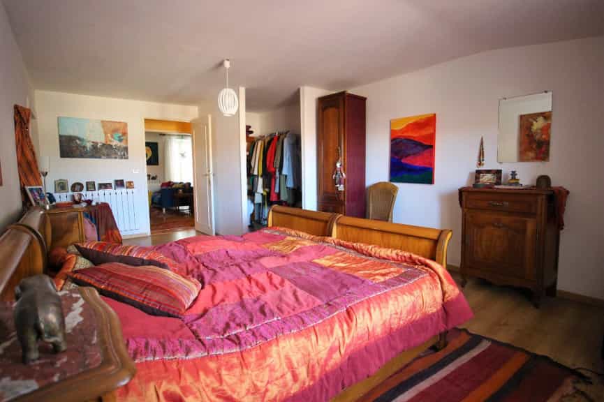 Condominium in Beziers, Languedoc-Roussillon 10101166