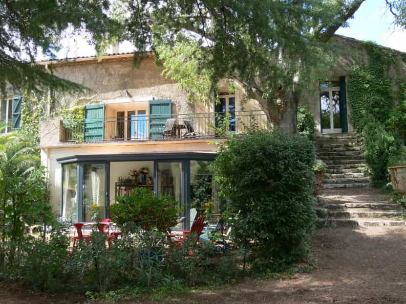 Condominium in Pezenas, Occitanie 10101176