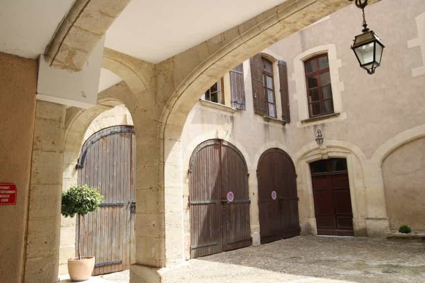 Condominium in Narbonne, Occitanie 10101216