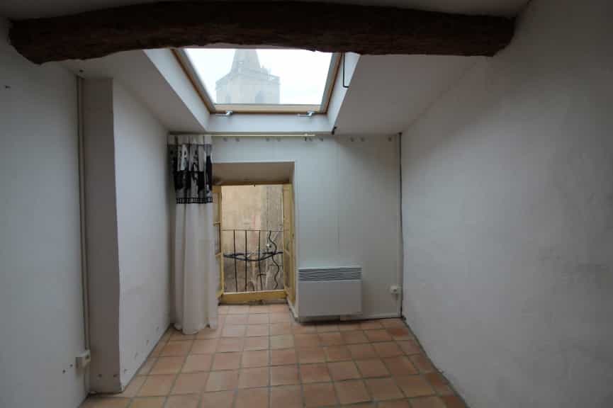 بيت في Nezignan L'eveque, Languedoc-Roussillon 10101235