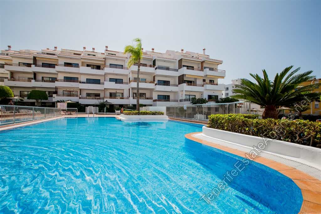 Condominium in Los Cristianos, Canarische eilanden 10101335