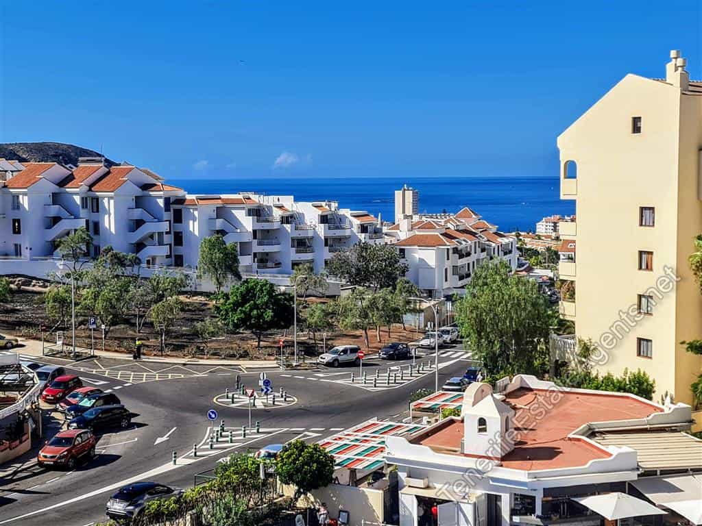 Condominium dans Los Cristianos, les îles Canaries 10101343