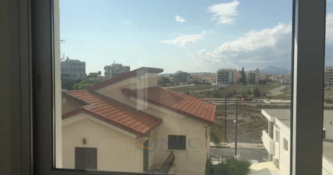 Condominium dans , Larnaca 10101426