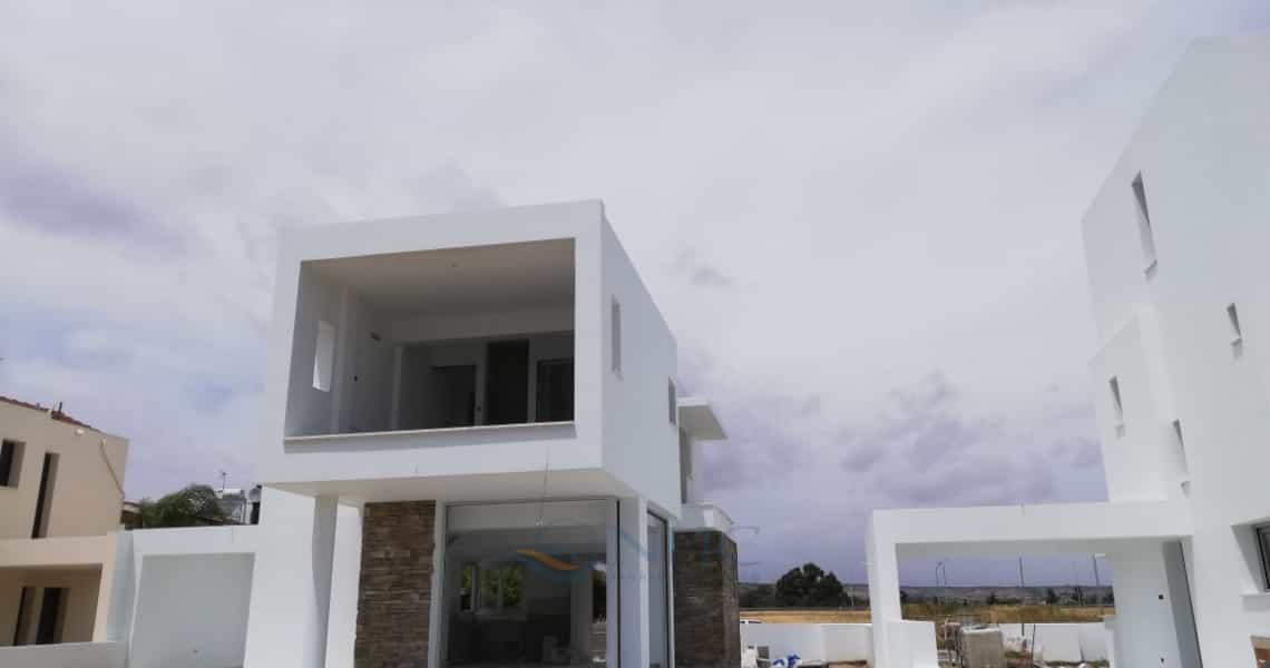 rumah dalam Livadia, Larnaka 10101607