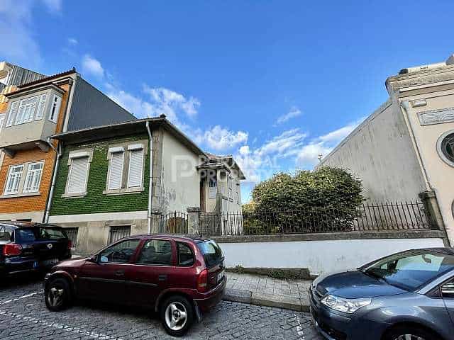 жилой дом в Porto, Porto 10101757
