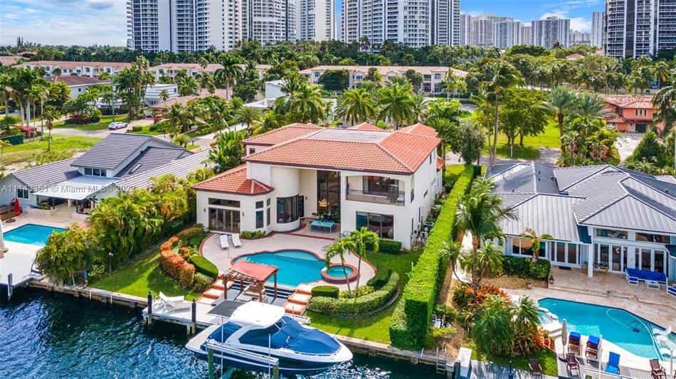 Condominium in Golden Beach, Florida 10101846