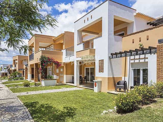House in Mexilhoeira Grande, Algarve 10102059