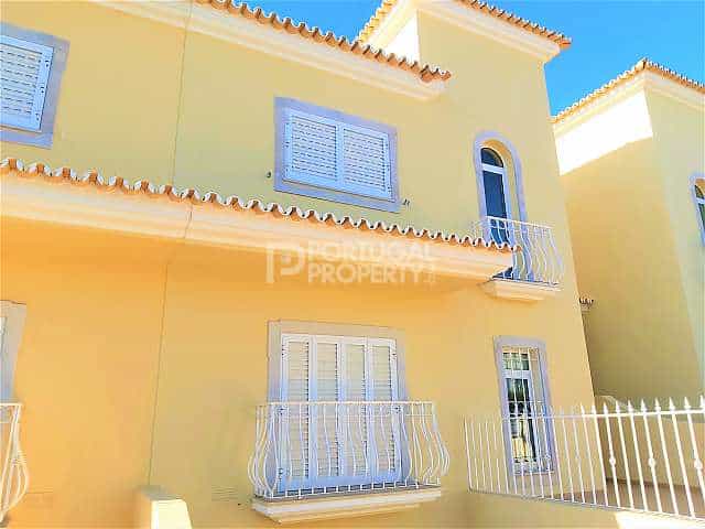 Talo sisään Vilamoura, Algarve 10102074